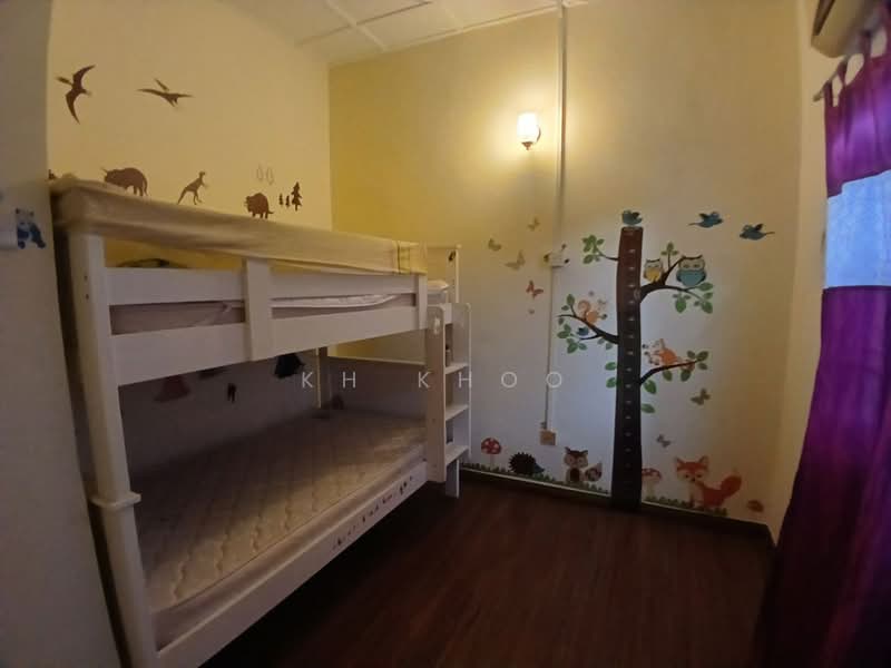 Rumah Teres 2 Tingkat untuk Dijual di SS18 (Subang Jaya) - KH Khoo - Bedroom - PropertyGuru.com.my