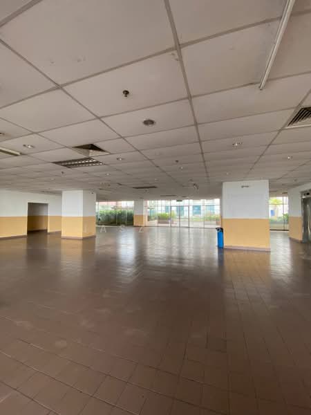 Shop for Rent in Larkin (Johor Bahru) - Jasz Ong - Interior - PropertyGuru.com.my