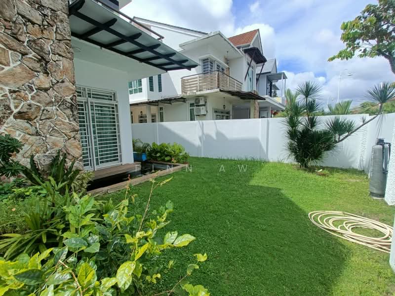 Rumah Berkembar untuk Dijual di Taman Amira (Iskandar Puteri (Nusajaya)) - Finn Aw - Exterior - PropertyGuru.com.my
