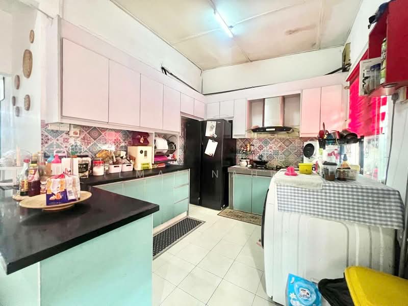Rumah Teres 2 Tingkat untuk Dijual di Taman Sri Kenari (Kajang) - Ilman Nahri - Kitchen - PropertyGuru.com.my
