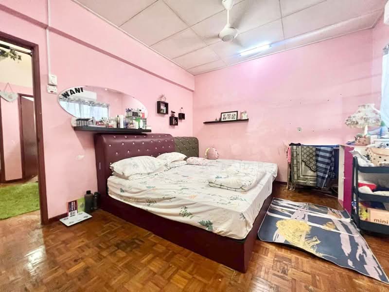 Rumah Teres 2 Tingkat untuk Dijual di Taman Sri Kenari (Kajang) - Ilman Nahri - Bedroom - PropertyGuru.com.my