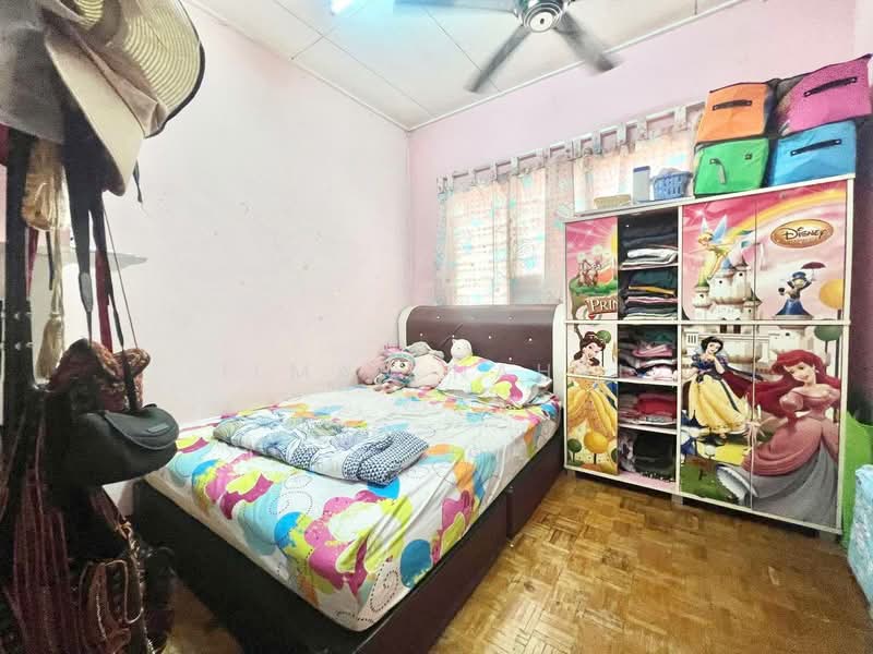 Rumah Teres 2 Tingkat untuk Dijual di Taman Sri Kenari (Kajang) - Ilman Nahri - Bedroom - PropertyGuru.com.my