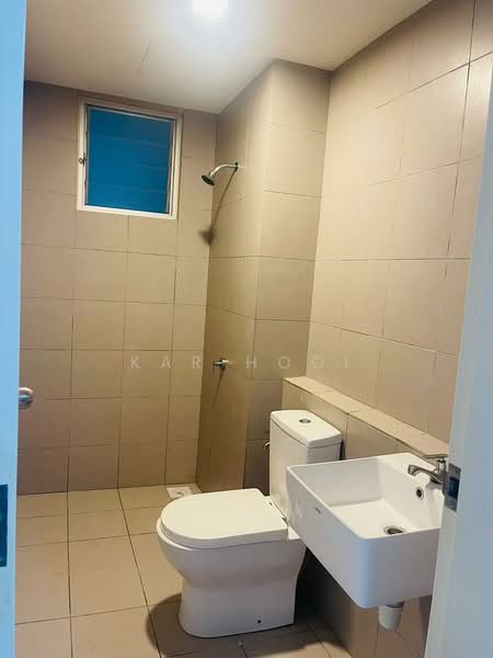 Condominium for Rent at Lakefront Homes - Kar Hooi - Bathroom - PropertyGuru.com.my