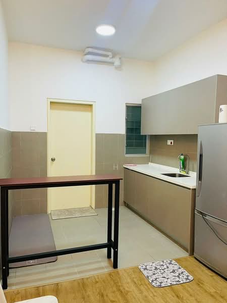 Condominium for Rent at Lakefront Homes - Kar Hooi - Kitchen - PropertyGuru.com.my