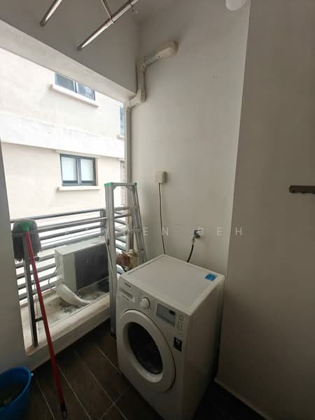 Condominium for Sale at Amberside @ Country Garden Danga Bay - Kayden Beh - PropertyGuru.com.my