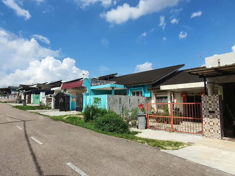 Rumah Teres 1 Tingkat untuk Disewa di Taman Abadi (Ulu Tiram) - Alicia Shum - PropertyGuru.com.my