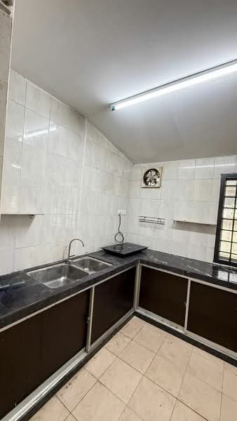 1-storey Terraced House for Rent in Bukit Indah (Iskandar Puteri (Nusajaya)) - Jade Gan - Kitchen - PropertyGuru.com.my