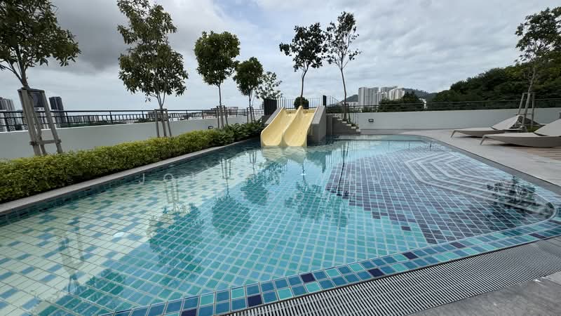 Kondominium untuk Dijual di Terraces Condominium - Johann Paul Gregory - Pool - PropertyGuru.com.my