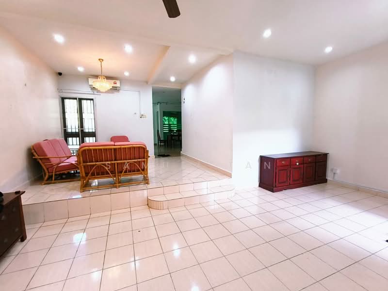 Terraced House for Rent in Bandar Kinrara Seksyen 5 (Bandar Kinrara) - Samuel Tan - Living Room - PropertyGuru.com.my