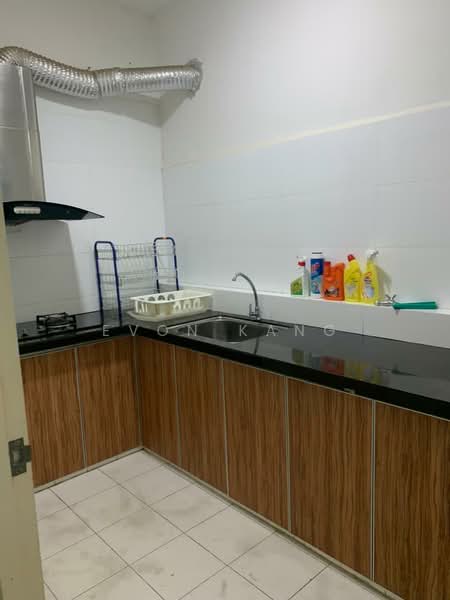 Kondominium untuk Dijual di Elit Heights @ Bayan City - Evon Kang - Kitchen - PropertyGuru.com.my