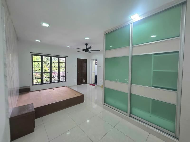 Rumah Teres 2 Tingkat untuk Dijual di Selayang (Selangor) - Gerald Ng - Bedroom - PropertyGuru.com.my