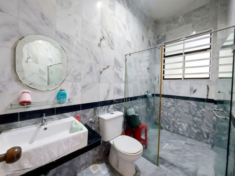 Bungalow for Sale in Puncak Jelapang Maju (Ipoh) - Amie Chong - Bathroom - PropertyGuru.com.my