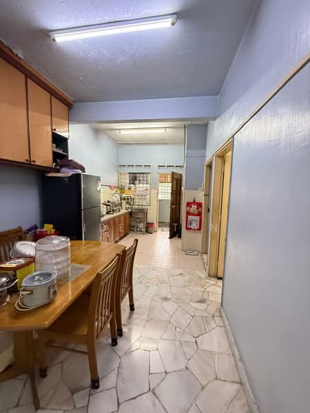 1-storey Terraced House for Sale in Bandar Selesa Jaya (Skudai) - Iden Tan - Kitchen - PropertyGuru.com.my