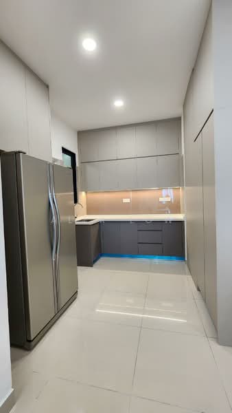Kondominium untuk Dijual di Residensi Bintang - Alex Low - Kitchen - PropertyGuru.com.my