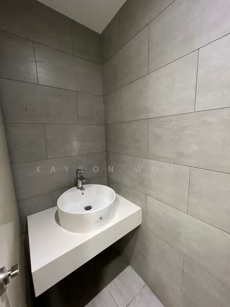 Servis Apartment untuk Dijual di Arte Mont Kiara - Kayson Wong - Bathroom - PropertyGuru.com.my