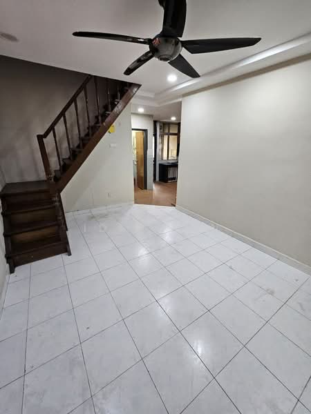 1-storey Terraced House for Sale in Bandar Uda Utama (Johor Bahru) - Iden Tan - Living Room - PropertyGuru.com.my