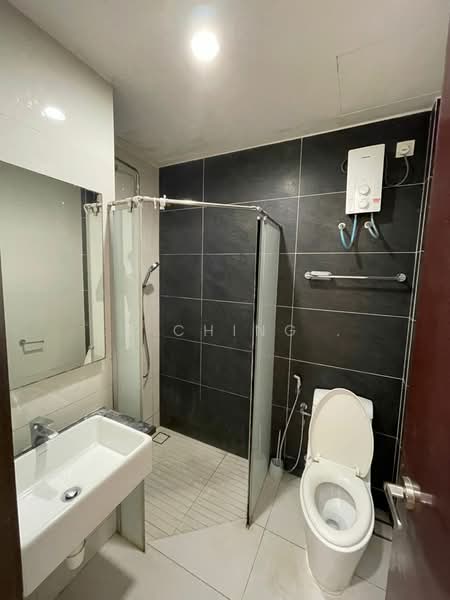 Condominium for Rent at Amberside @ Country Garden Danga Bay - Le Ching . - Bathroom - PropertyGuru.com.my