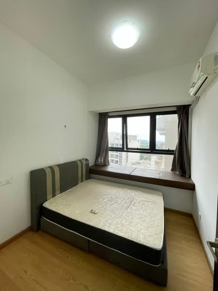 Condominium for Rent at Amberside @ Country Garden Danga Bay - Le Ching . - Bedroom - PropertyGuru.com.my