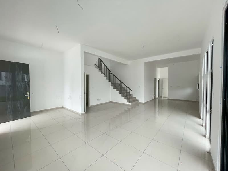 Rumah Teres 2 Tingkat untuk Dijual di Taman Desa Tebrau (Tebrau) - Marcus Thye - Living Room - PropertyGuru.com.my