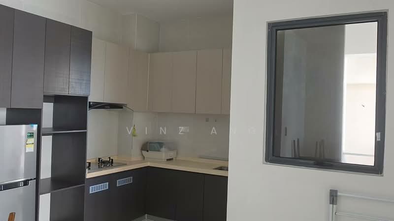 Condominium for Rent at Bay Laurel @ Country Garden Danga Bay - Vinz Ang - Kitchen - PropertyGuru.com.my
