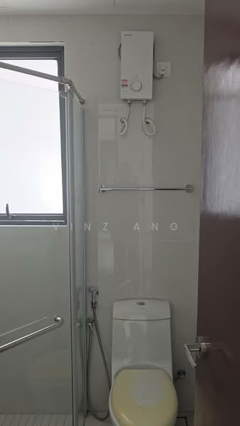 Condominium for Rent at Bay Laurel @ Country Garden Danga Bay - Vinz Ang - PropertyGuru.com.my