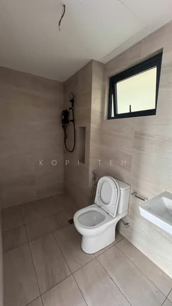 Kondominium untuk Dijual di Skyline KL - Kopi Teh - Bathroom - PropertyGuru.com.my