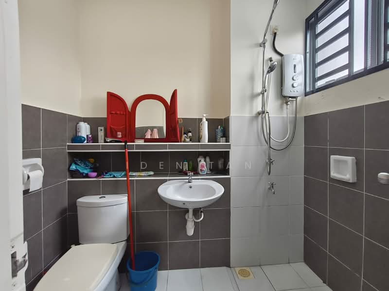 2-storey Terraced House for Sale in Setia Eco Gardens (Gelang Patah) - Iden Tan - Bathroom - PropertyGuru.com.my