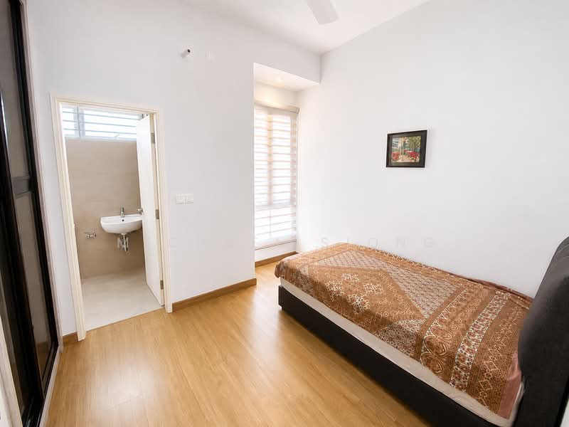 2-storey Terraced House for Rent in Kota Emerald (Rawang) - Michael Siong - Bedroom - PropertyGuru.com.my