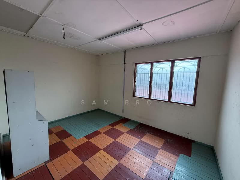 Terraced House for Sale in Taman Kluang Barat (Kluang) - Sam Bro - Interior - PropertyGuru.com.my