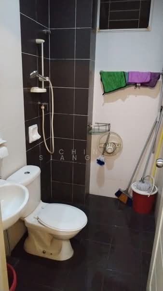 Rumah Berkembar untuk Disewa di Taman Cheng Perdana (Cheng) - Chin Siang Liow - PropertyGuru.com.my