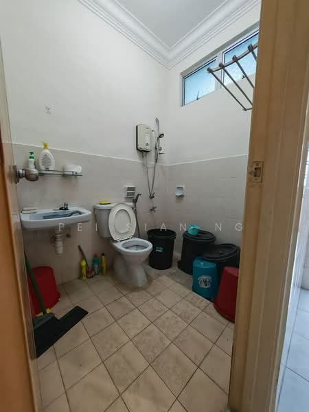 Rumah Teres 2 Tingkat untuk Dijual di Taman Nusa Indah (Iskandar Puteri (Nusajaya)) - PEI SIAN NG - Bathroom - PropertyGuru.com.my