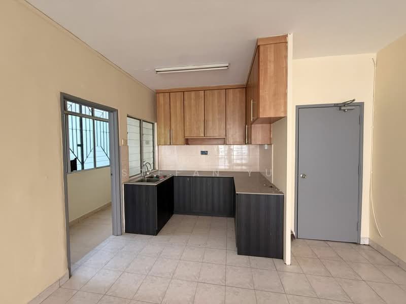 Apartment for Sale at Bistari Impian Apartment - Stefan Yu - Kitchen - PropertyGuru.com.my