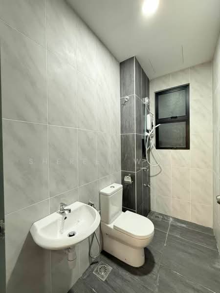 Rumah Teres 2 Tingkat untuk Disewa di Permas Jaya (Johor) - Shereen Wong - Bathroom - PropertyGuru.com.my