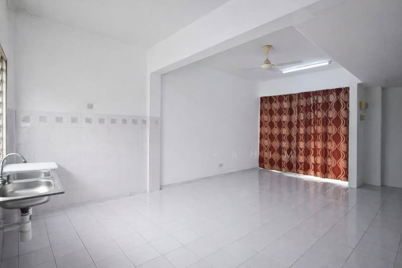 Rumah Teres 2 Tingkat untuk Dijual di Taman Sri Haneco (Semenyih) - Azli Ibrahim - Interior - PropertyGuru.com.my