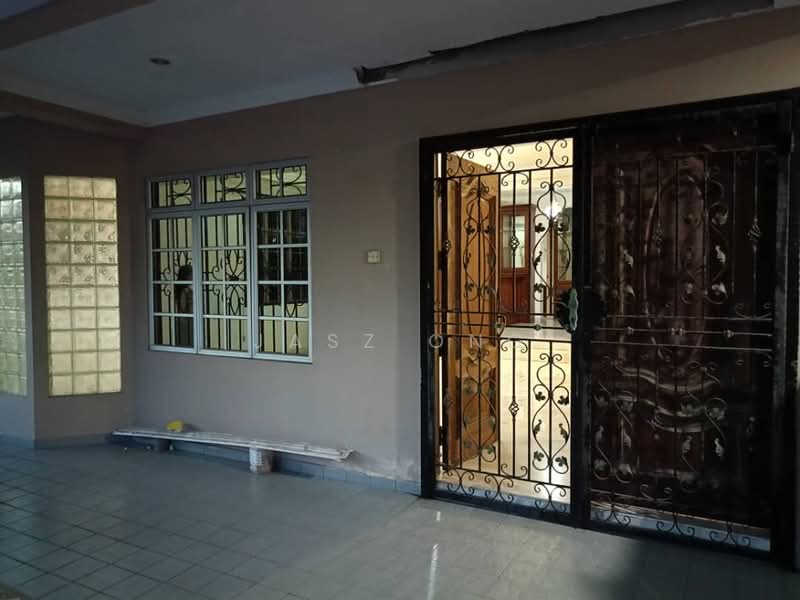 Semi-Detached House for Rent in Taman Perling (Labis) - Jasz Ong - Exterior - PropertyGuru.com.my