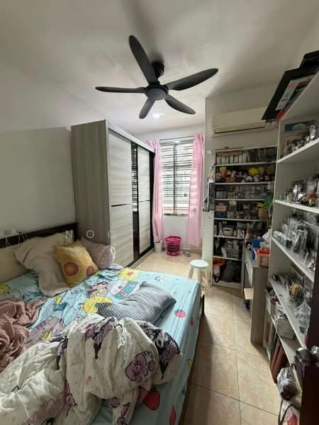 Rumah Teres 2 Tingkat untuk Dijual di Taman Setia Indah (Tebrau) - Noctis Tan - Bedroom - PropertyGuru.com.my
