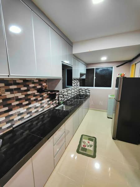Pangsapuri untuk Disewa di Centrio Avenue - Annie Tan - Kitchen - PropertyGuru.com.my