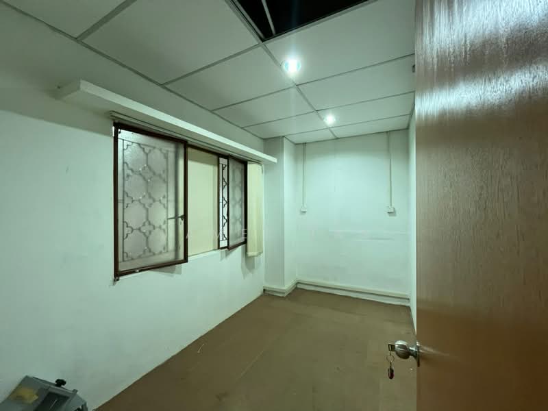 Pejabat untuk Disewa di Seksyen 8 (Petaling Jaya) - James Tan - Interior - PropertyGuru.com.my