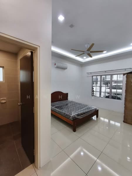 Semi-Detached House for Rent in Kuala Selangor (Selangor) - Han Haw Ze - Bedroom - PropertyGuru.com.my