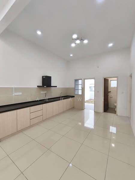 Semi-Detached House for Rent in Kuala Selangor (Selangor) - Han Haw Ze - Kitchen - PropertyGuru.com.my