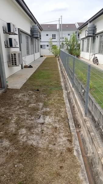 Semi-Detached House for Rent in Kuala Selangor (Selangor) - Han Haw Ze - Exterior - PropertyGuru.com.my