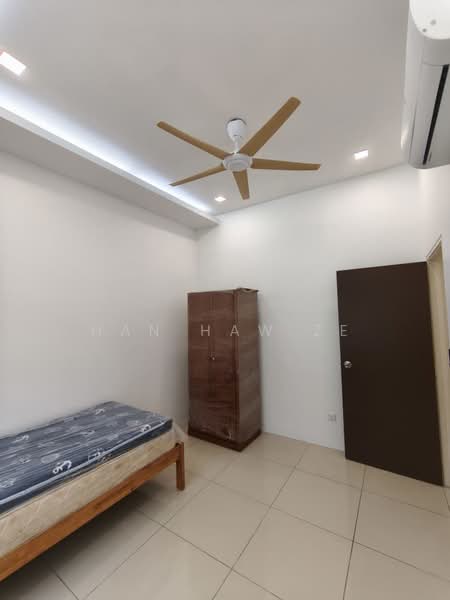 Semi-Detached House for Rent in Kuala Selangor (Selangor) - Han Haw Ze - Bedroom - PropertyGuru.com.my