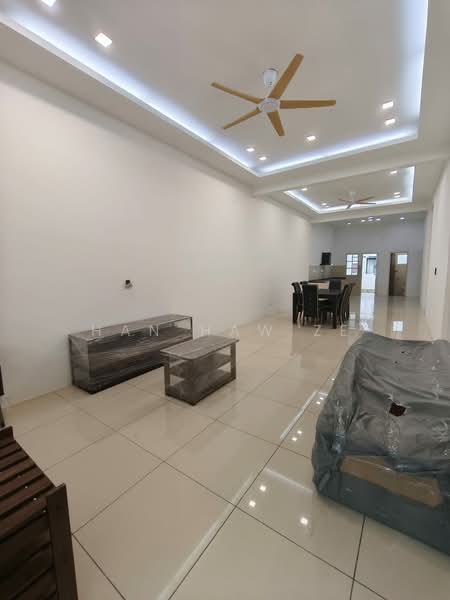 Semi-Detached House for Rent in Kuala Selangor (Selangor) - Han Haw Ze - Living Room - PropertyGuru.com.my