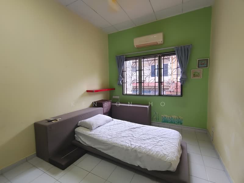 2-storey Terraced House for Sale in Bandar Sungai Long (Selangor) - Kenson Ho - Bedroom - PropertyGuru.com.my