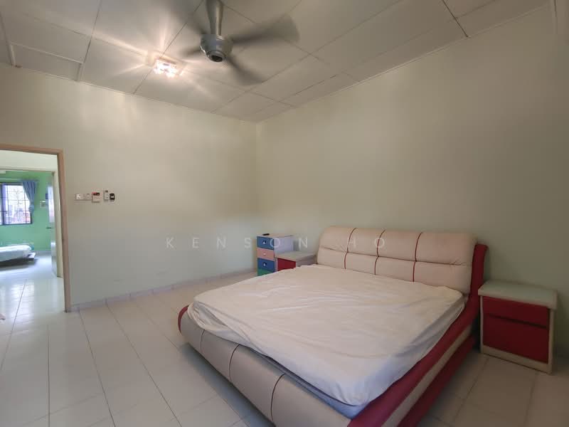 2-storey Terraced House for Sale in Bandar Sungai Long (Selangor) - Kenson Ho - Bedroom - PropertyGuru.com.my