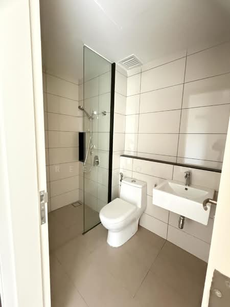 Service Residence for Sale at Duta Park Residences - Reen Loke - Bathroom - PropertyGuru.com.my