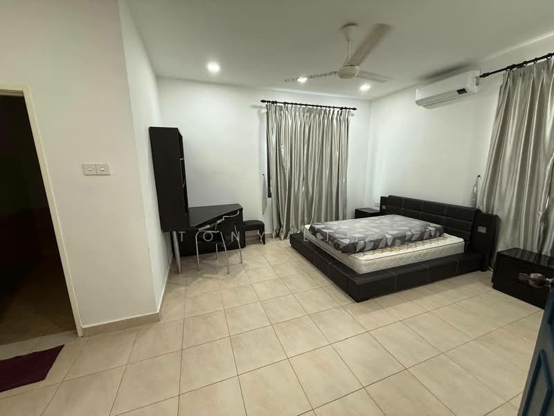 Cluster House for Rent in Austin (Johor Bahru) - Tony Lim - Bedroom - PropertyGuru.com.my