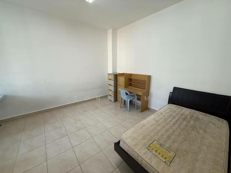 Cluster House for Rent in Austin (Johor Bahru) - Tony Lim - Bedroom - PropertyGuru.com.my