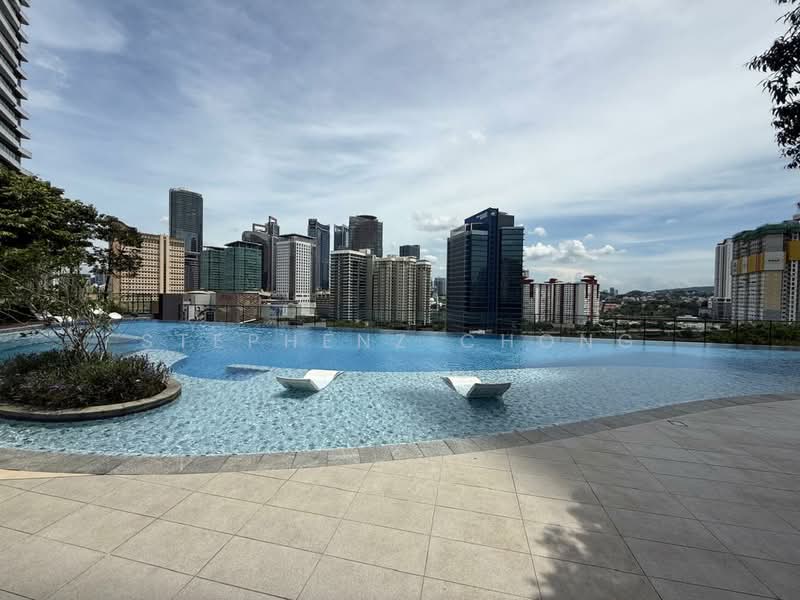 Kondominium untuk Dijual di Setia Sky Seputeh - Stephenz Chong - Pool - PropertyGuru.com.my