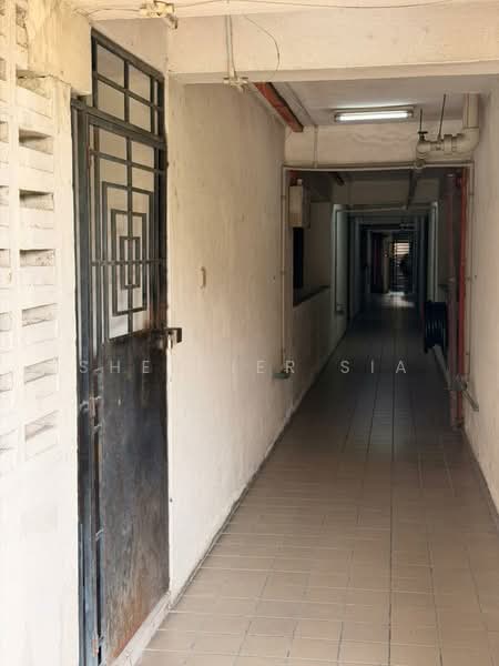 Kondominium untuk Dijual di Bayu Tasik 1 - Sherrier Sia - Corridor - PropertyGuru.com.my